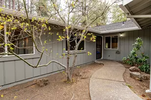 20316 Donkey Sled Rd, Bend, OR 97702 - Photo 3