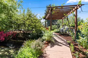 1341 NW Washington Blvd, Grants Pass, OR 97526 - Photo 11