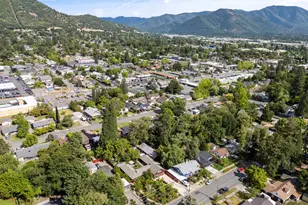 1341 NW Washington Blvd, Grants Pass, OR 97526 - Photo 55