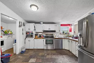 14305 Meadowbrook Ct, Klamath Falls, OR 97601 - Photo 9