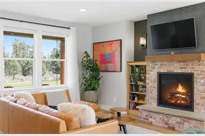 63557 Overtree Road, Bend, OR 97701 - Photo 9