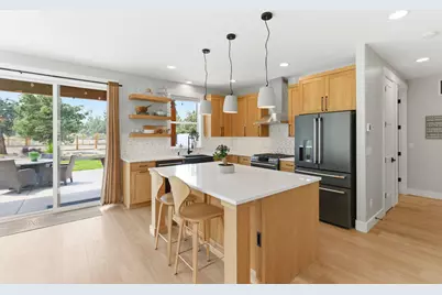 63557 Overtree Road, Bend, OR 97701 - Photo 13