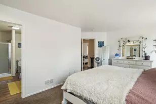210 NE Alpenview Ln, Bend, OR 97701 - Photo 25