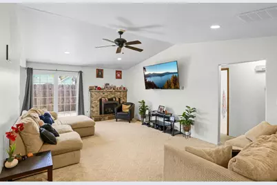 107 N 1st Street, Talent, OR 97540 - Photo 21