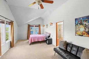 107 N 1st St, Talent, OR 97540 - Photo 7