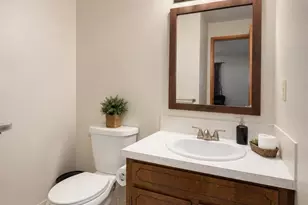 107 N 1st St, Talent, OR 97540 - Photo 27