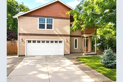 107 N 1st Street, Talent, OR 97540 - Photo 37