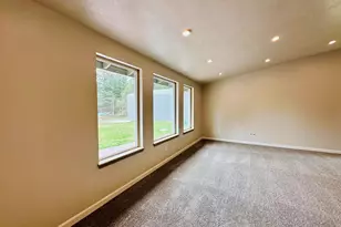 16524 Fieldcrest Rd, Klamath Falls, OR 97603 - Photo 9