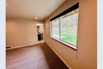 16524 Fieldcrest Road, Klamath Falls, OR 97603 - Photo 31