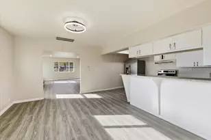 5156 Peace Ln, Central Point, OR 97502 - Photo 13