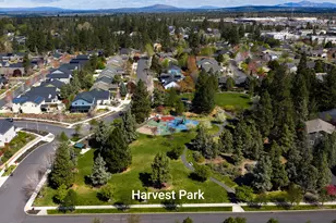 63220 NW Red Butte Ct, Bend, OR 97703 - Photo 37