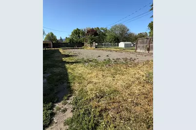1019 W Main Street, Medford, OR 97501 - Photo 1