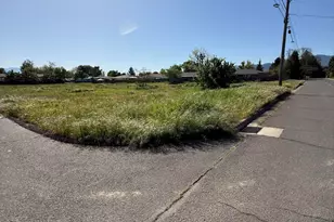 1479 Orchard Home Dr, Medford, OR 97501 - Photo 1