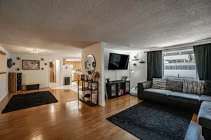 501 Palo Verde Way, Central Point, OR 97502 - Photo 3