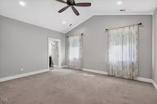 1112 Stanford Ave, Medford, OR 97504 - Photo 13
