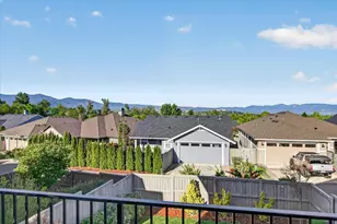 1112 Stanford Ave, Medford, OR 97504 - Photo 41