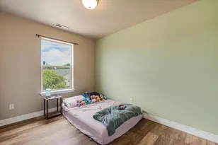 2228 NW 22nd St, Redmond, OR 97756 - Photo 15
