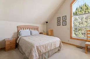 1643 Prairie Falcon Dr, Redmond, OR 97756 - Photo 35