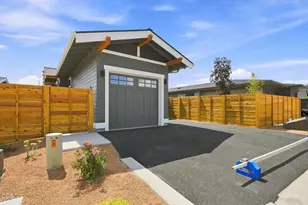 3360 NW Celilo Ln, Bend, OR 97703 - Photo 55