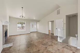 3244 SW 34th St, Redmond, OR 97756 - Photo 5