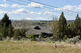 950 E B St, Madras, OR 97741 - Photo 9
