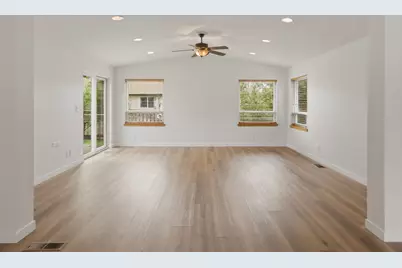 3097 NE Barrington Court, Bend, OR 97701 - Photo 3