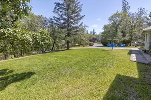 190 Spring Oak Way, Merlin, OR 97532 - Photo 3