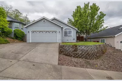 231 SE Independence Drive, Grants Pass, OR 97527 - Photo 31