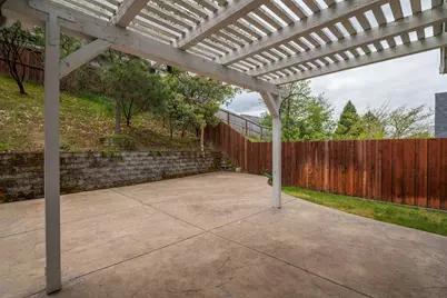 231 SE Independence Drive, Grants Pass, OR 97527 - Photo 25