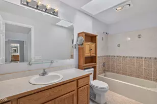 231 SE Independence Dr, Grants Pass, OR 97527 - Photo 19