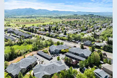 1280 Ashford Way #2, Medford, OR 97504 - Photo 37