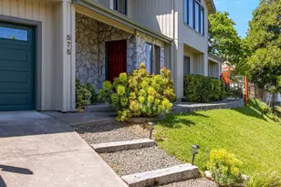 575 Dogwood Way, Ashland, OR 97520 - Photo 3