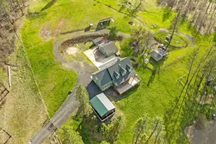 10060 Butte Falls Hwy, Eagle Point, OR 97524 - Photo 7
