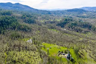 10060 Butte Falls Hwy, Eagle Point, OR 97524 - Photo 21