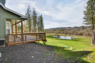 10060 Butte Falls Hwy, Eagle Point, OR 97524 - Photo 27