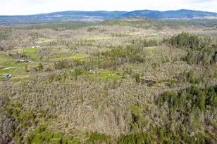 10060 Butte Falls Hwy, Eagle Point, OR 97524 - Photo 17