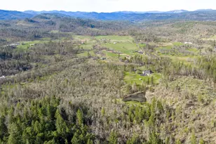 10060 Butte Falls Hwy, Eagle Point, OR 97524 - Photo 15