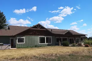 21491 Bear Creek Rd, Bend, OR 97701 - Photo 5