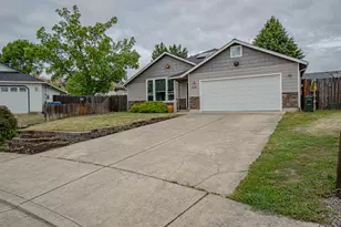 514 Coventry Ct, Eagle Point, OR 97524 - Photo 23