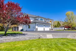 9015 Arant Rd, Klamath Falls, OR 97603 - Photo 41