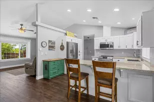 1180 NW F St, Grants Pass, OR 97526 - Photo 23