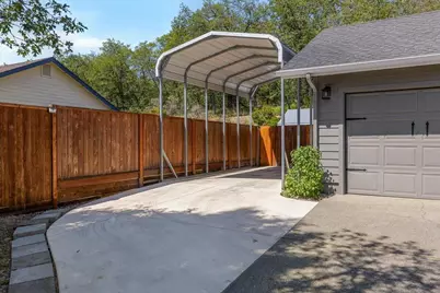 1180 NW F Street, Grants Pass, OR 97526 - Photo 17