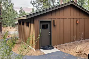 61388 Big Eddy Cir, Bend, OR 97702 - Photo 15