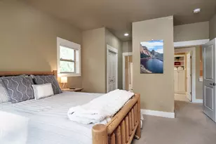 61388 Big Eddy Cir, Bend, OR 97702 - Photo 11