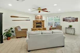 634 Towne St, Grants Pass, OR 97527 - Photo 13