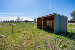 5660 SW Impala Ln, Redmond, OR 97756 - Photo 37