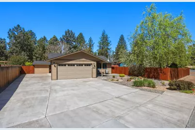 61605 Summer Shade Drive, Bend, OR 97702 - Photo 5