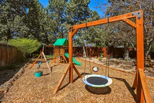 61605 Summer Shade Dr, Bend, OR 97702 - Photo 45