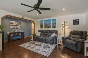 61605 Summer Shade Dr, Bend, OR 97702 - Photo 11