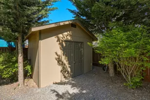 61605 Summer Shade Dr, Bend, OR 97702 - Photo 51